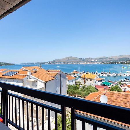 Villa Marina Okrug Gornji Exteriör bild