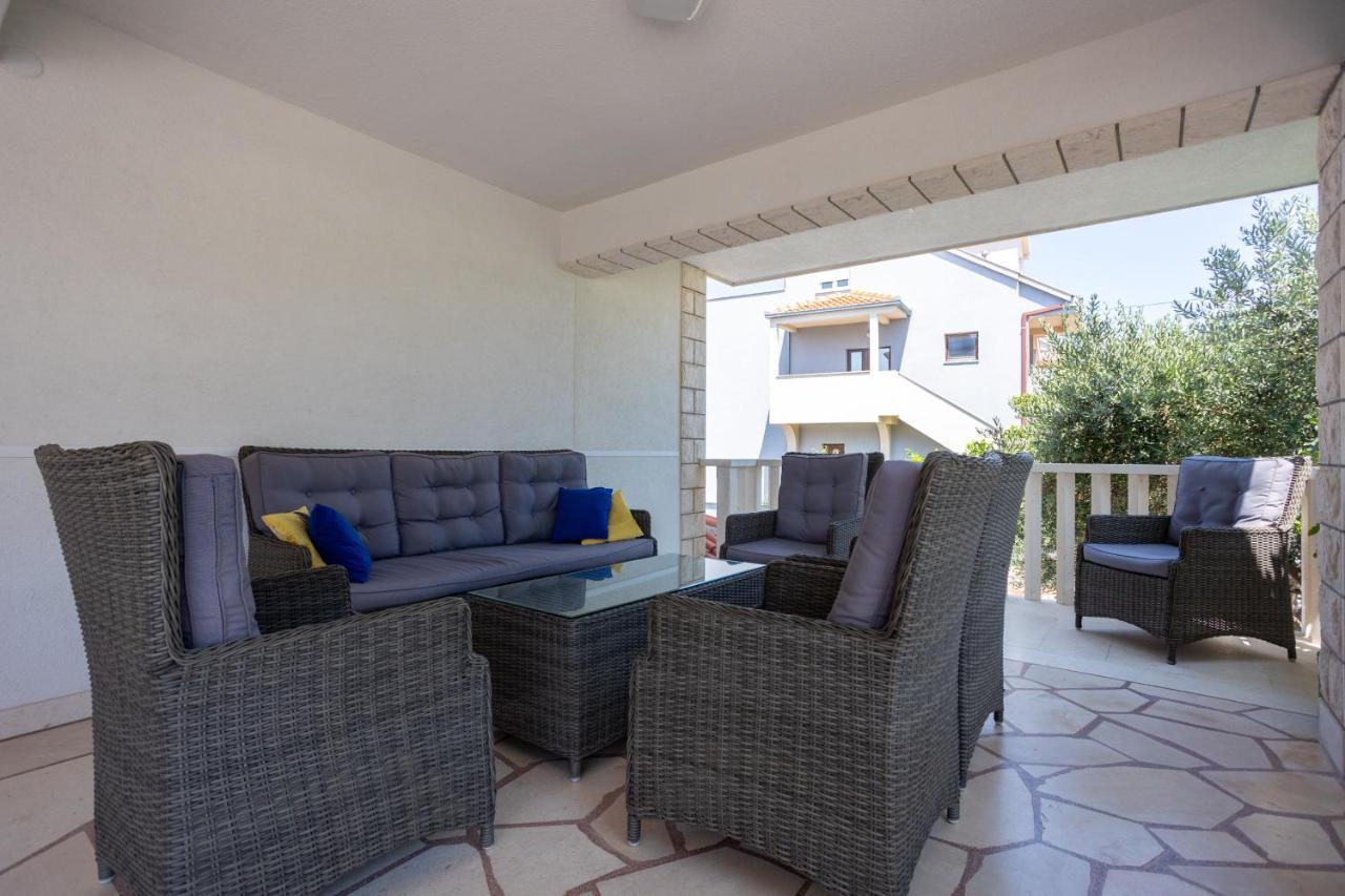 Villa Marina Okrug Gornji Exteriör bild