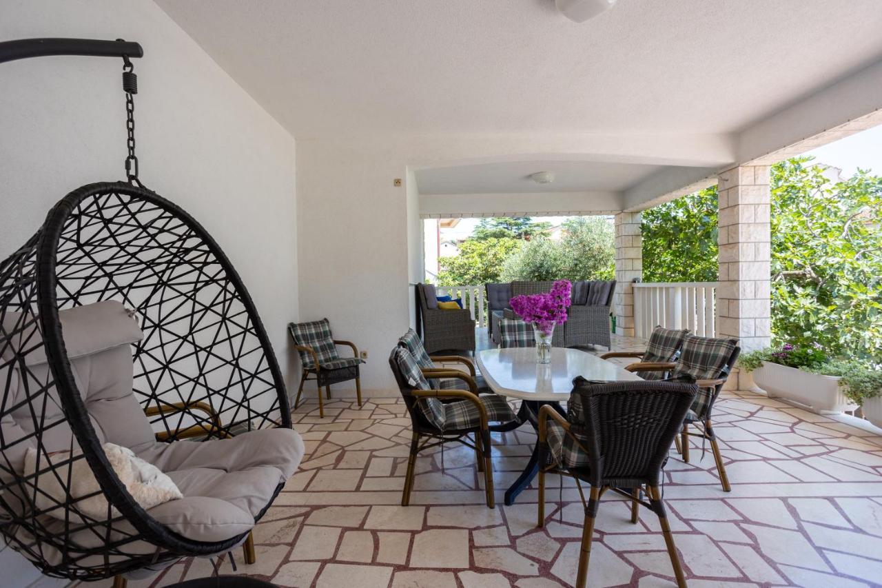 Villa Marina Okrug Gornji Exteriör bild